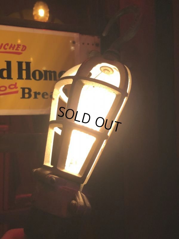 画像18: 30s Vintage Industrial Hanging Trouble Work Lamp Light (661)