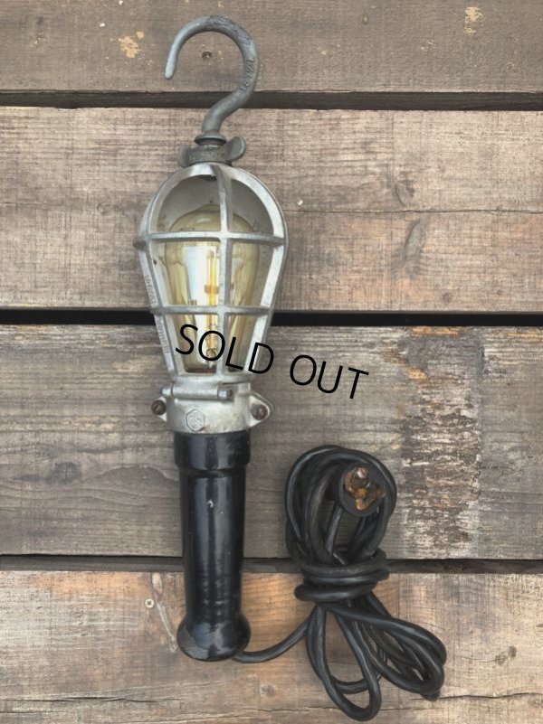 画像2: 30s Vintage Industrial Hanging Trouble Work Lamp Light (661)