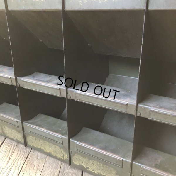 画像10: 40s Vintage LYON Mettal Tool Cabinet (B666)