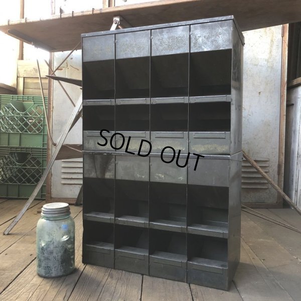 画像14: 40s Vintage LYON Mettal Tool Cabinet (B667)