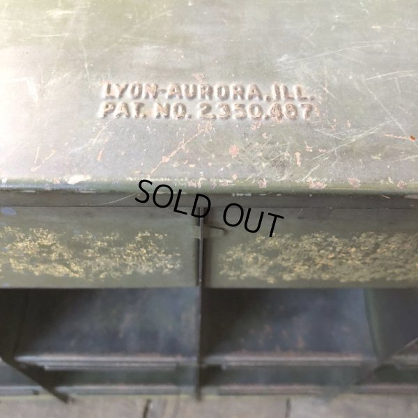 画像5: 40s Vintage LYON Mettal Tool Cabinet (B666)