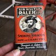 画像1: Vintage Raleigh Tabacco Pocket Tin Can (B682)     (1)