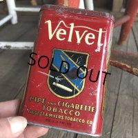 Vintage Velvet Tabacco Pocket Tin Can (B684)    