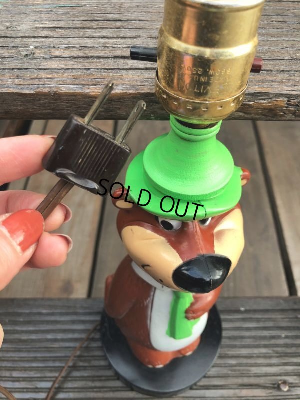 画像10: 60s Vintage Hanna Barbera Yogi Bear Plastic Lamp (B693)
