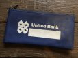 画像1: Vintage Zippered Vinyl Bank Money Bag United Bank (B713) (1)