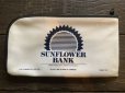 画像5: Vintage Zippered Vinyl Bank Money Bag Sunflower Bank (B714)