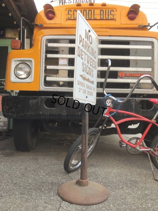 画像3: Vintage U.S.A Original NO PARKING Stand Sign (B761) 