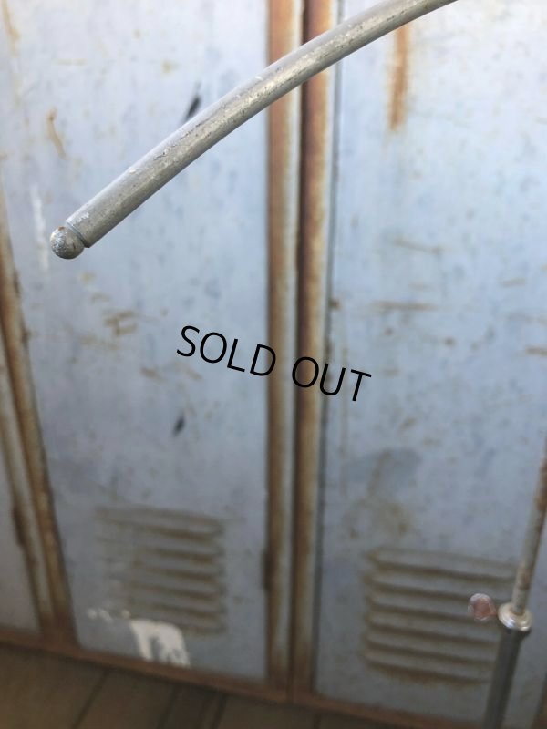 画像3: Vintage Metal Hanger Shirt Stand (B829)