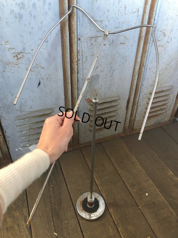 画像6: Vintage Metal Hanger Shirt Stand (B830)