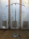 画像1: Vintage Metal Hanger Shirt Stand (B828) (1)