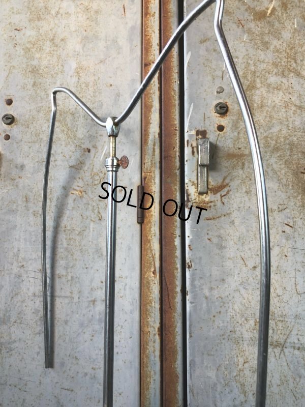 画像3: Vintage Metal Hanger Shirt Stand (B830)