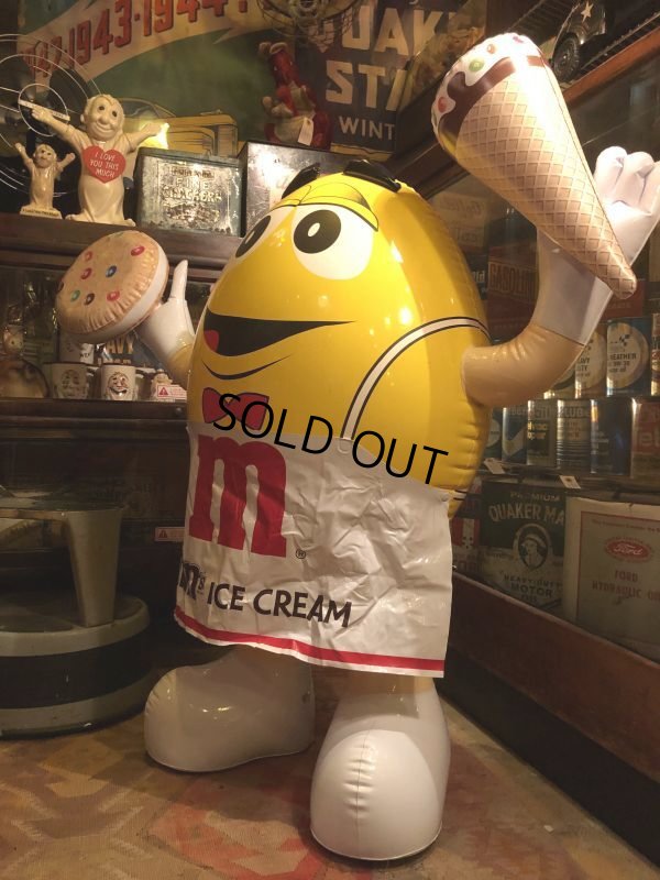 画像6: Vintage M&Ms Yellow Huge INFLATABLE (B822)