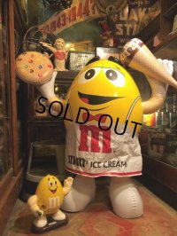 Vintage M&Ms Yellow Huge INFLATABLE (B822) 