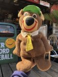 画像1: Vintage Knickerbocker Yogi Bear Plush Doll (B909) (1)