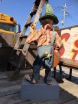 画像2: 60s Vintage Mountain Dew Willy the Hillbilly Store Display Statue (B910) (2)