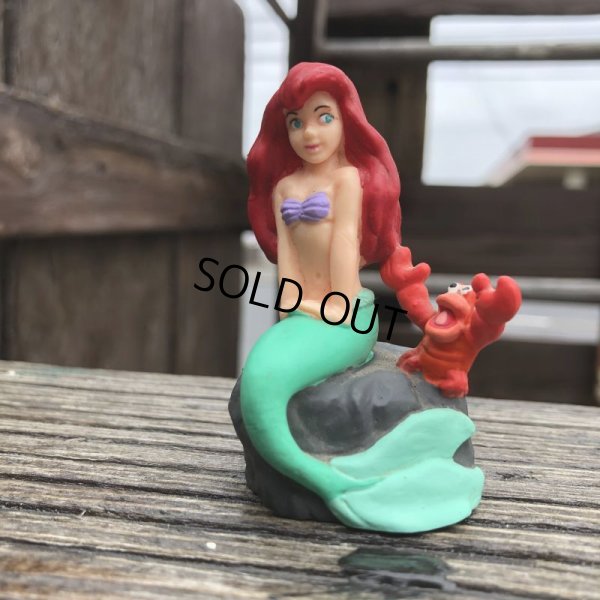 画像1: Vintage Disney The Little Mermaid Ariel & Sebastian PVC Figure (B001)