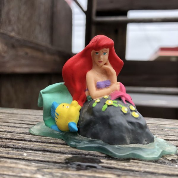 画像1: Vintage Disney The Little Mermaid Ariel & Flounder PVC Figure (B998)