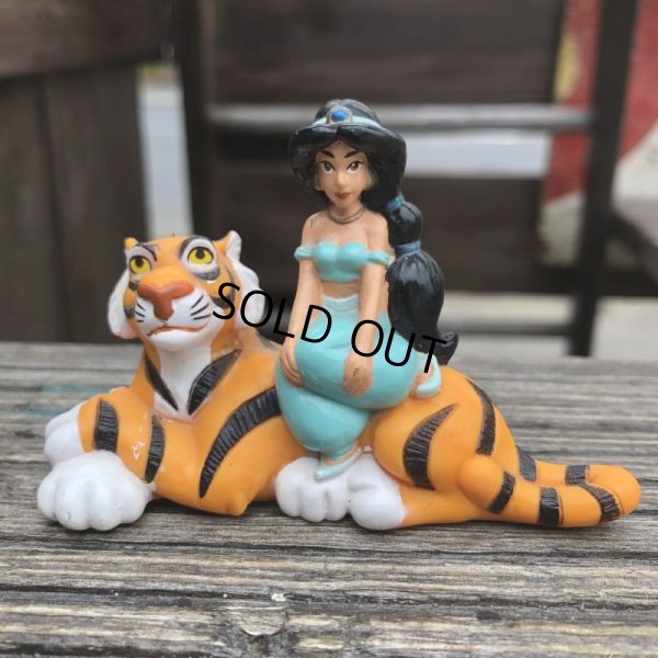 画像1: Vintage Disney Aladdin Jasmine & Rajah PVC Figure (B006)