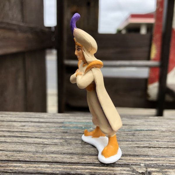 画像2: Vintage Disney Aladdin PVC Figure (B010)