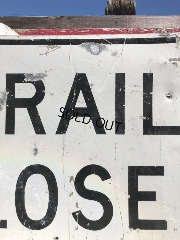 画像9: Vintage Road Sign TRAIL CLOSED (B244) 