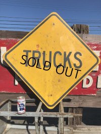 Vintage Road Sign TRUCK (B241) 