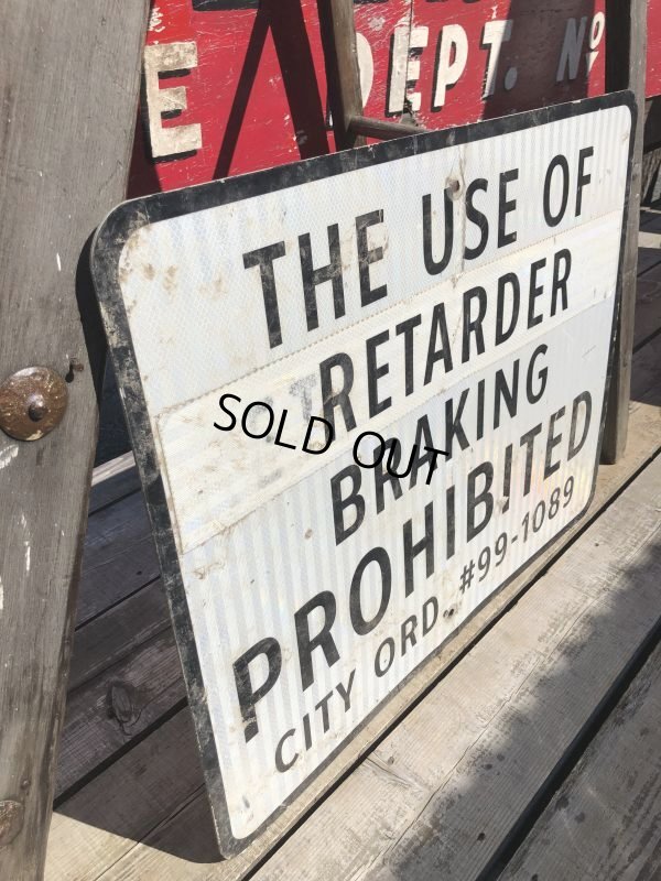 画像3: Vintage Road Sign THE USE OF... (B226) 