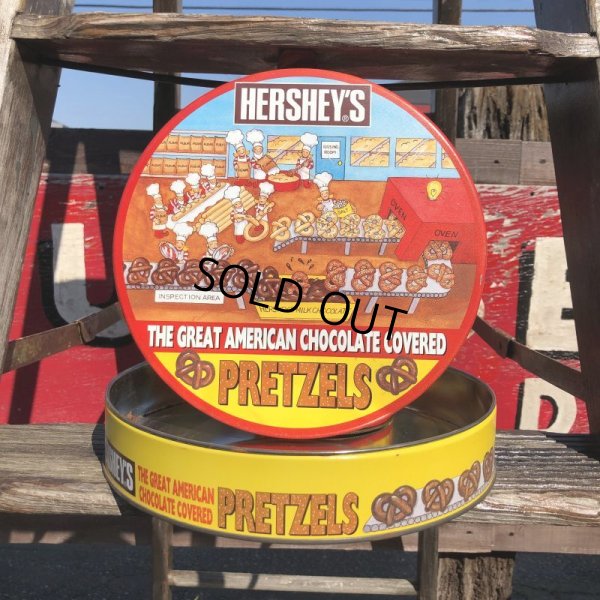 画像1: Vintage Tin Can Hershey's Pretzels (B278)