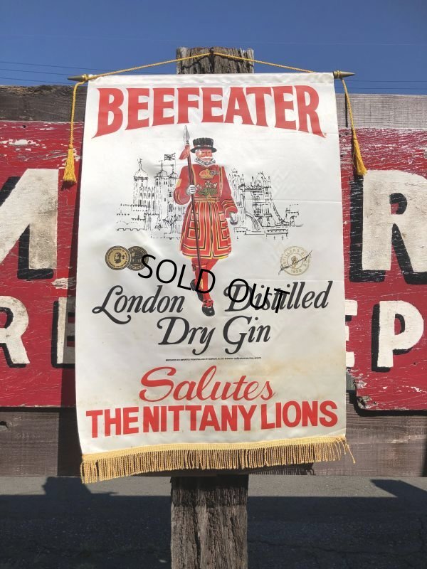 画像1: Vintage BEEFEATER Dry Gin Banner Flag (B263)