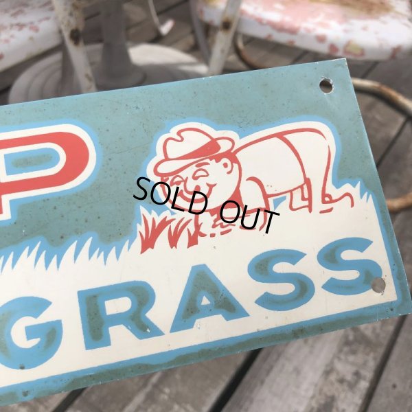 画像2: Vintage Sign KEEP OFF THE GRASS (B283)