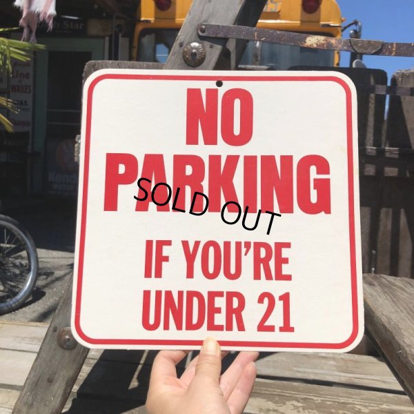 画像1: 70s Vintage Cardboard Sign NO PARKING (B299)