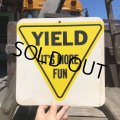 70s Vintage Cardboard Sign YIELD (B291)