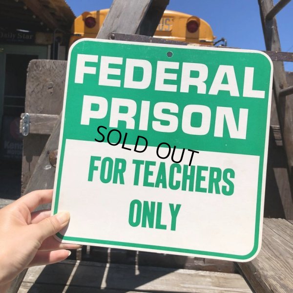 画像1: 70s Vintage Cardboard Sign FEDERAL PRISON (B300)