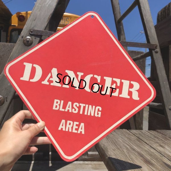 画像1: 70s Vintage Cardboard Sign DANGER (B305)