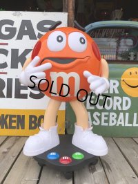 M&M's Store Display Orenge (B372)