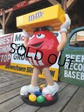 M&M's Store Display Red (B373)