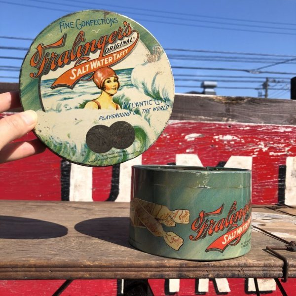 画像2: Vintage Fralinger's Salt Water Taffy Tin Can (B383)
