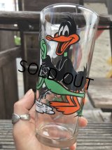 70s Vintage Pepsi Glass Daffy Duck & Pepe Le Pew (B399)