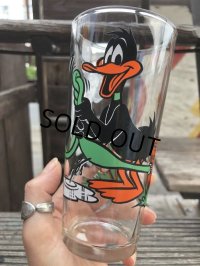 70s Vintage Pepsi Glass Daffy Duck & Pepe Le Pew (B399)