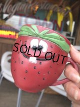 60s Vintage Funny Face Mug  Freckle Face Strawberry (B445)