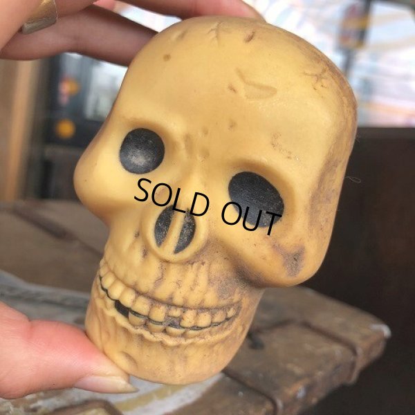 画像1: Vintage Halloween Decoration Skull Blow Mold Plastic Lamp Head (B460)