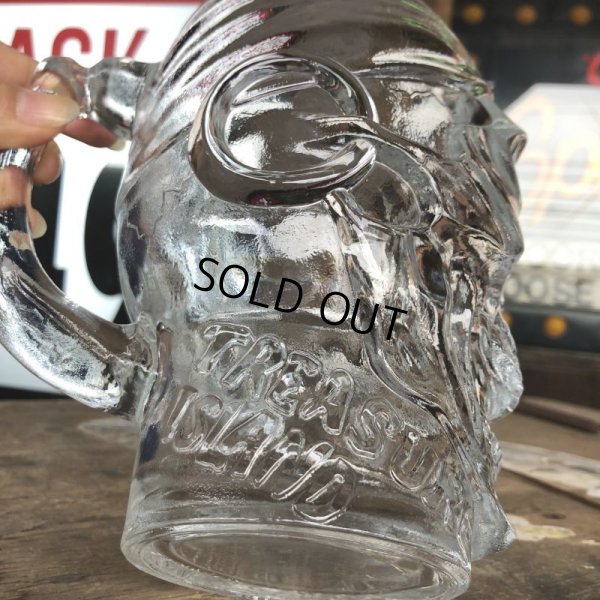 画像5: Vintage TRASURE ISLAND Pirate Skull 3D Mug (B464)