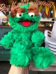 画像1: 70s Vintage Knickerbocker Sesame Street Oscar Plush Doll 45cm (B485) (1)