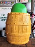 画像5: 70s Vintage Peek A Boo Barrel Coin Bank (B496) 