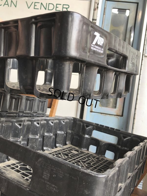 画像9: Vintage 7UP Plastic Crate (B517)