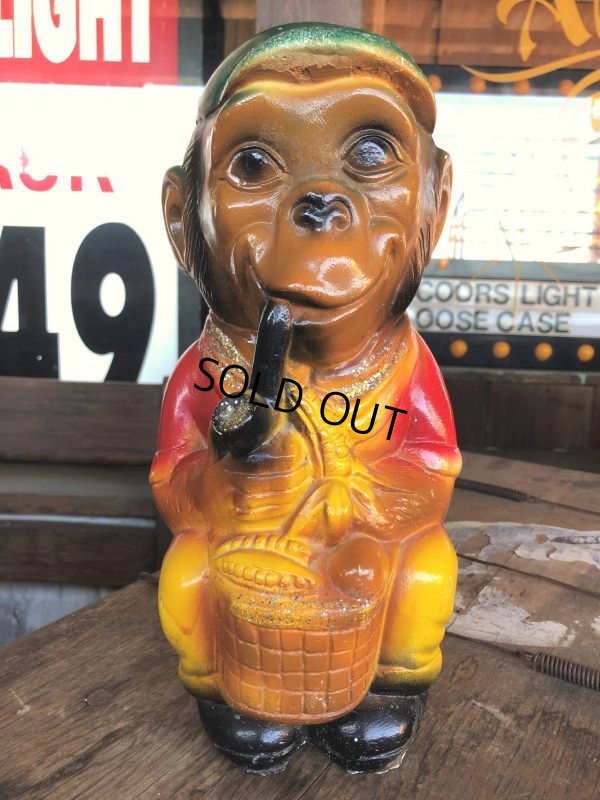 画像1: Vintage Carnival Chalkware Smoking Monkey Holding Bank (B566)