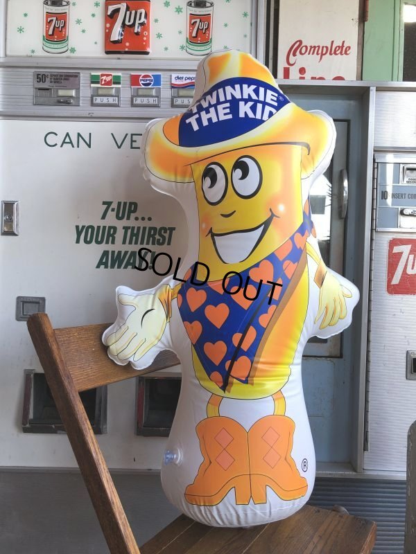 画像6: 店舗引き渡し限定 / Vintage Hostess "Twinkie the Kid" Advertising Inflatable 95cm (B583)