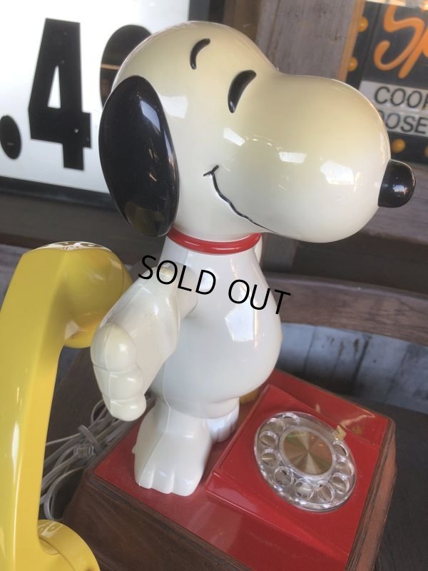 画像8: 70s Vintage Snoopy And Woodstock Rotary Dial Phone (B589)