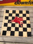 画像13: 50s Vintage Mobil Original Flying Red Hors Speedway Race Checkered Flag (B609)