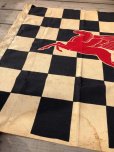 画像15: 50s Vintage Mobil Original Flying Red Hors Speedway Race Checkered Flag (B609)