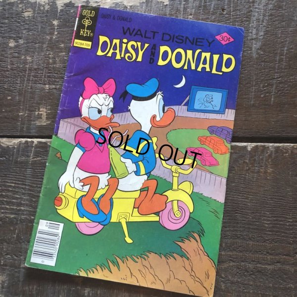 画像1: Vintage Comic Disney Daisy and Donald (B666)